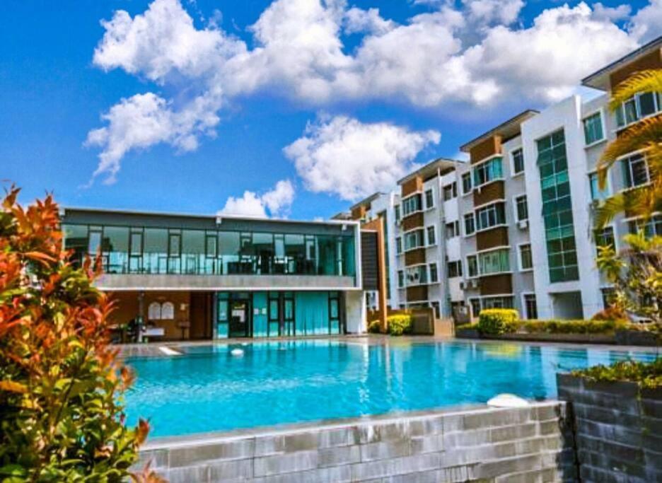 Cybercity Ph1 Near Kkia By Family Homestay Donggongon Luaran gambar